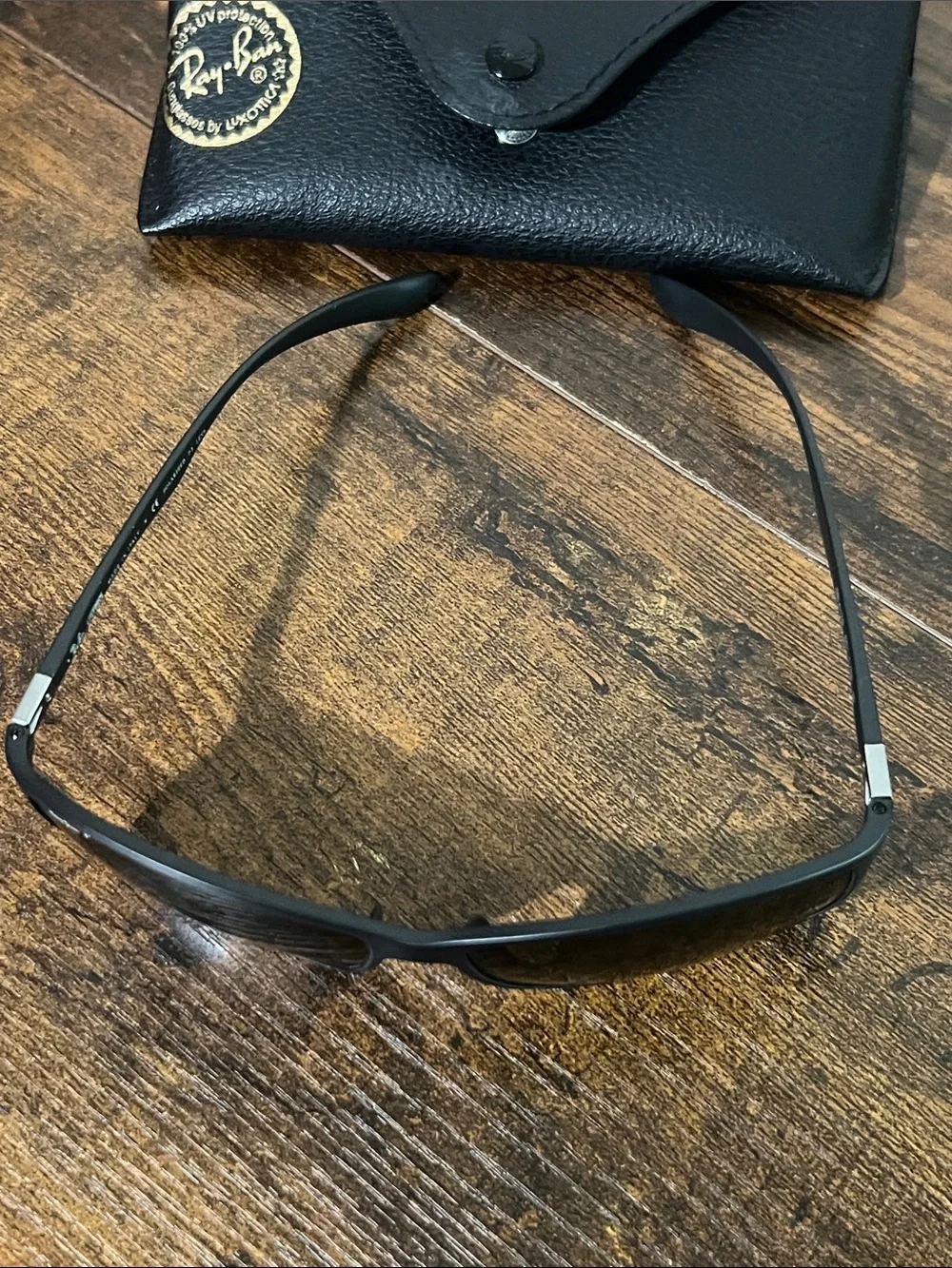 Ray-Ban Black Polarized p3 lens Sunglasses with Black Case